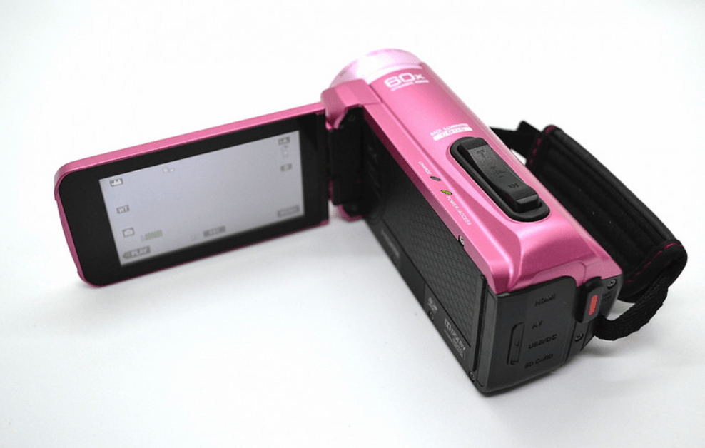 写真も動画も全て無料で無制限にアップロードできるなんて！Google 